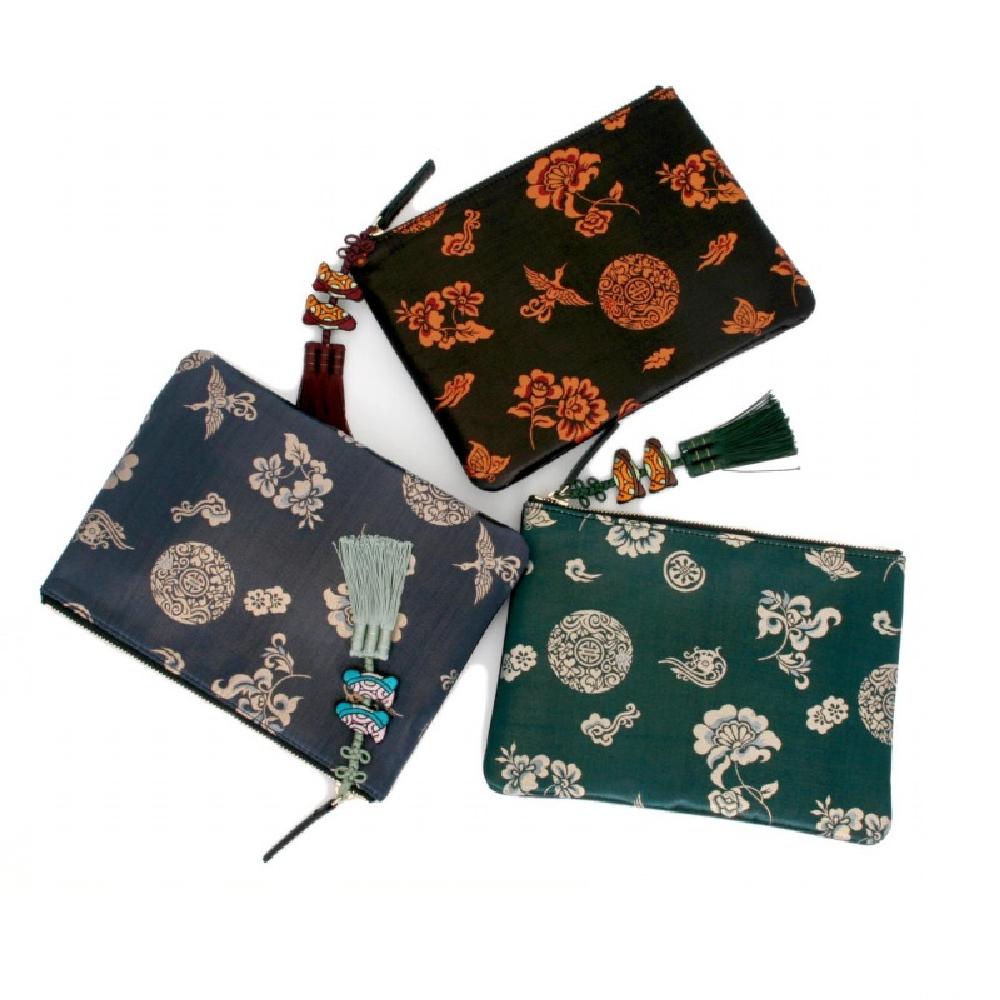 CLUTCH BAG WITH TRADITIONAL PATTERN AND NORIGAE COMBINATION 1