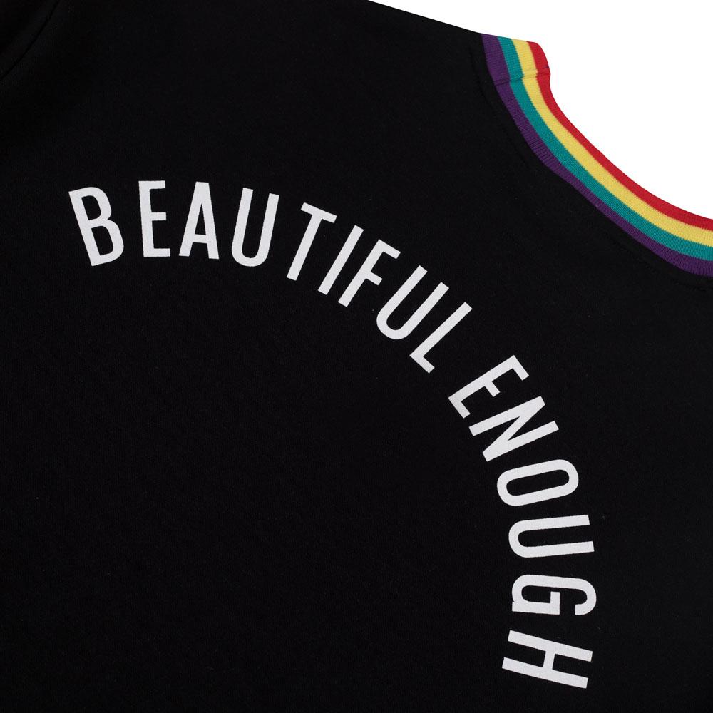 RAINBOW NECK POINT TEE BLACK