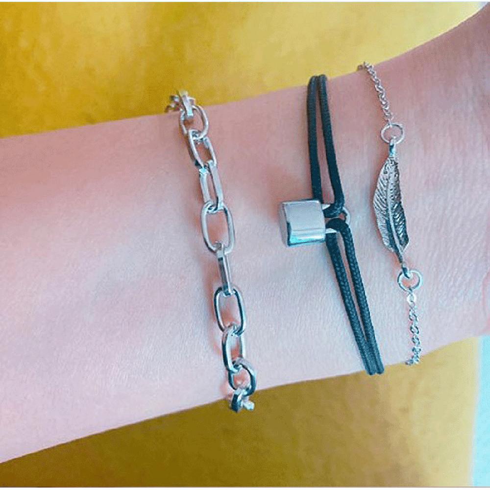 Surgical steel simple oval link chain, one-size-fits-all layering layered bracelet