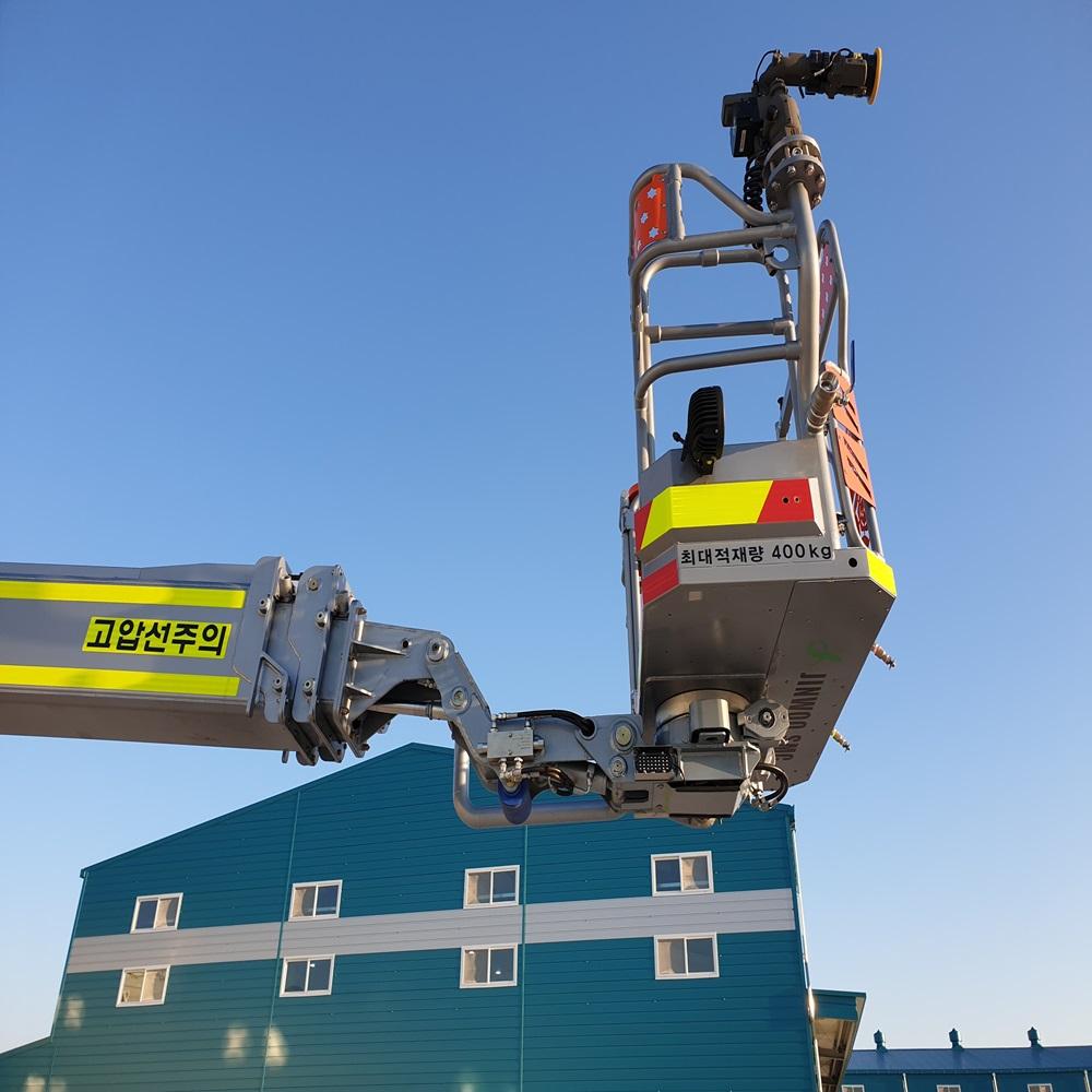 Jinwoo SMC Compact boom fire-fighting vehicle(5ton)
